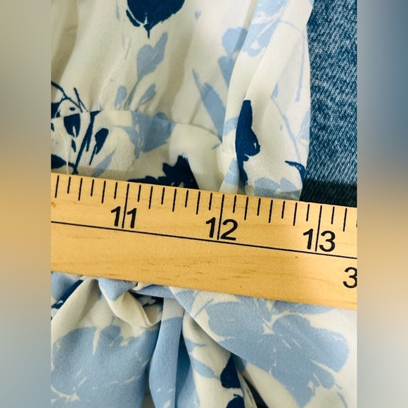 Sienna Sky floral bare shoulders peplum top with bow tie waist size S - Picture 11 of 12